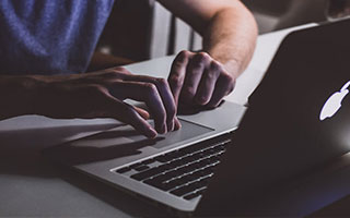 fb体育APP-瓦伦西亚客场负于皇家社会下滑排名下滑，瓦伦西亚新球场现状