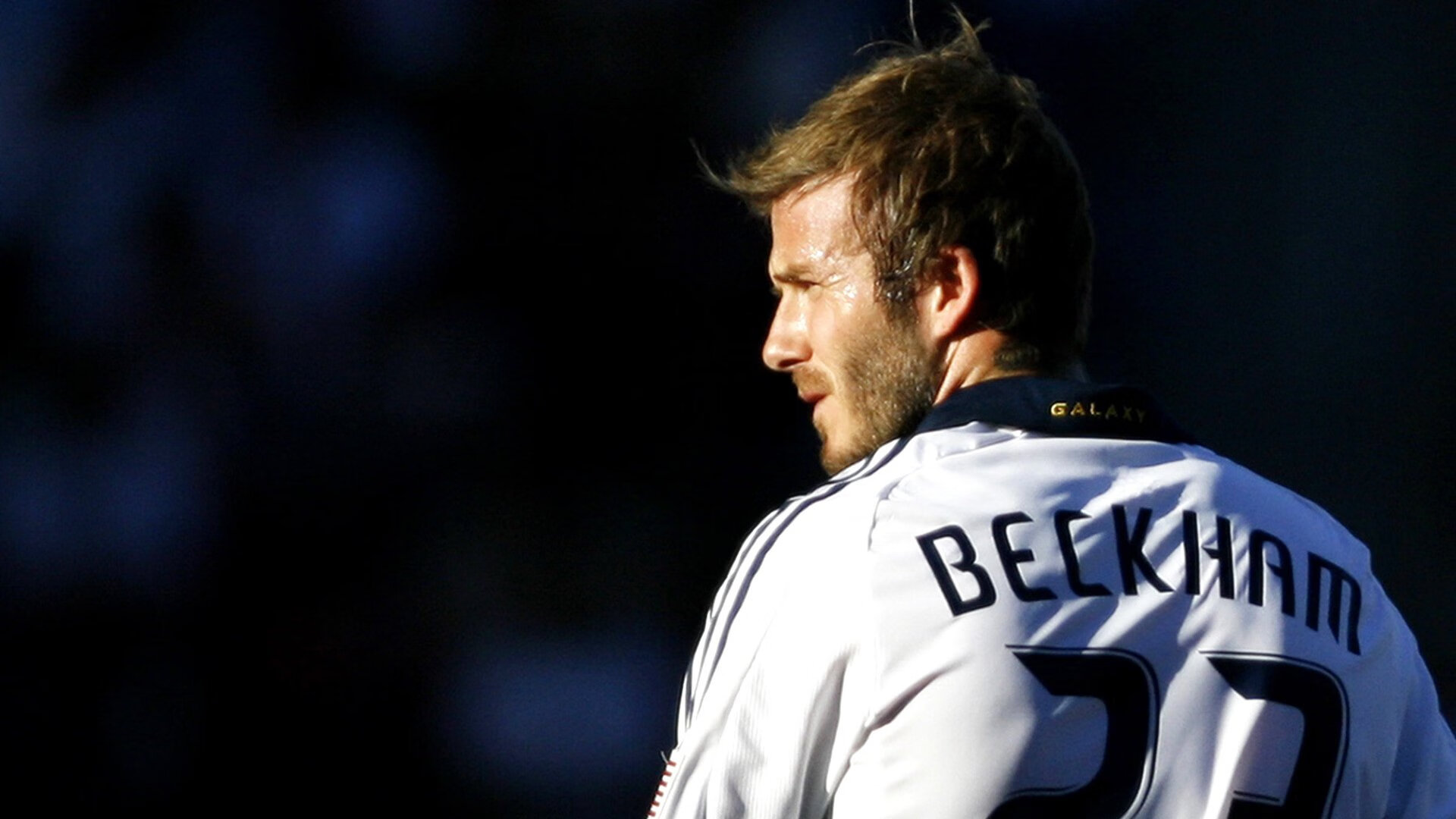 fb体育官网入口-足球新媒体平台内容丰富，吸引大量年轻粉丝，足球新媒体运营